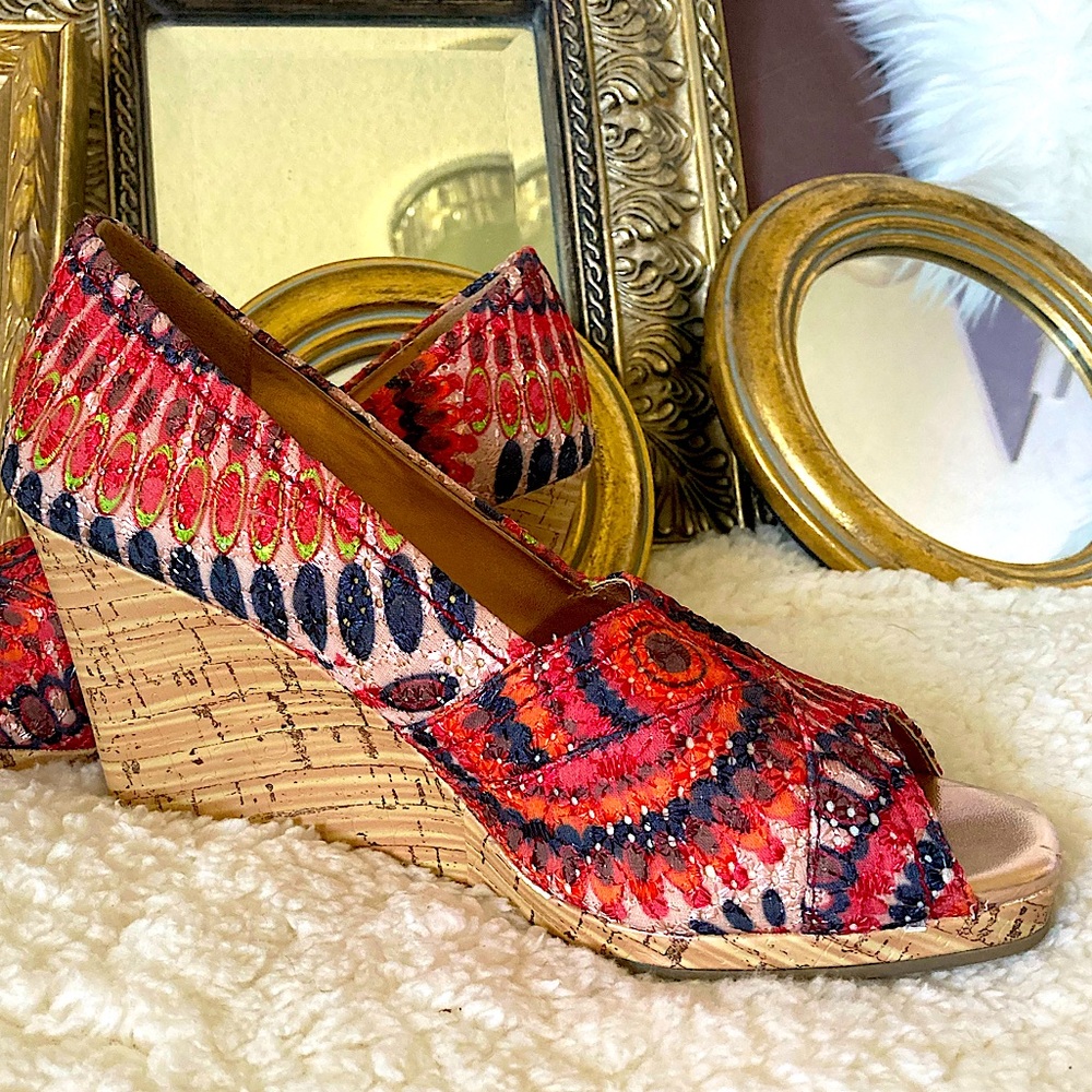 Faded Glory Open-toe Pumps SZ-8 EUC